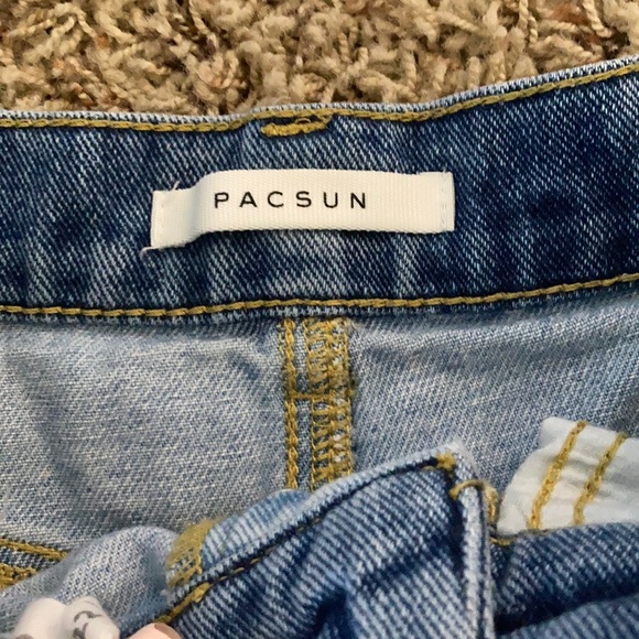 PacSun multicolor shorts - Picture 2 of 4